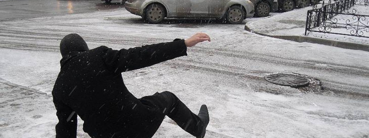 Как вести себя в гололед: главные правила
