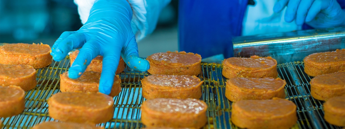 Вкусный яд: Врач рассказал, какие продукты нельзя есть