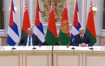 Лукашенко поздравил президента Кубы с 30-летием дипотношений между обоими странами