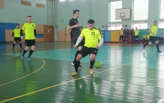 «Цементник» за тур до окончания первого круга лидирует в группе «Юг»