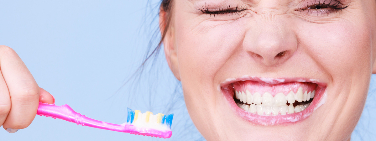 Какой вред здоровью могут нанести зубные щетки