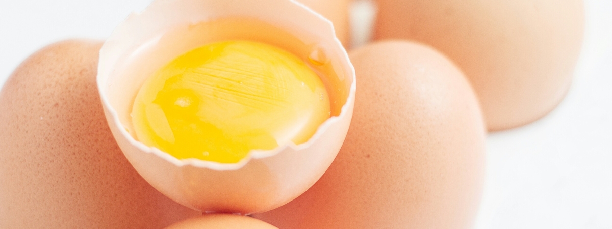Гормоны шалят. Врачи назвали яичные желтки лучшим продуктом для женщин