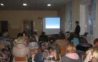 Священник принял участие в родительских собраниях