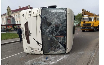 Авария в Порозово с участием автопоезда и рейсового автобуса