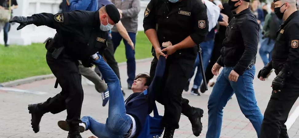 93 футболиста выступили против насилия в Беларуси