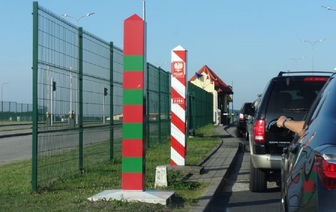 Провокации на границе: польские силовики обстреляли белорусский пункт пропуска Песчатка