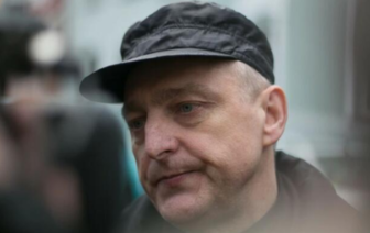 На 16-й день голодовки Николай Автухович упал от слабости и попросил вызвать скорую, но судья отказал: «Вам просто нужно поесть»
