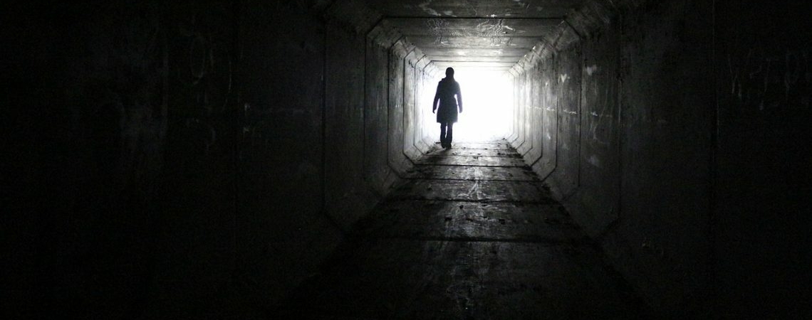 Ангелы, демоны или свет в конце тоннеля: что человек видит перед смертью