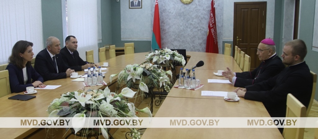 Караев на встрече с Кондрусевичем: команд на жестокое обращение с задержанными не давал