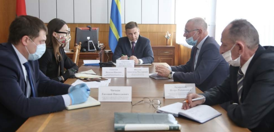 Помощник Президента – инспектор по Гродненской области Иван Лавринович провел прямую линию в Кореличах