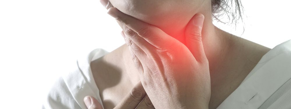 Чем опасны узлы на щитовидке, рассказал эндокринолог