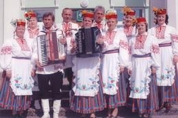 Усюды свае «Сваякі»