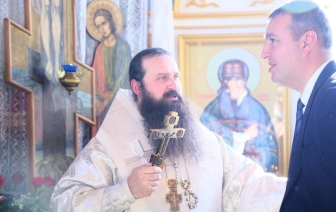 Архиепископ Антоний провел Божественную литургию по поводу 150-летия храма в честь Воздвижения Креста Господня в Колонтаях