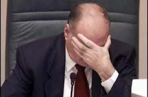 Власть обязали регулярно и публично демонстрировать лицо