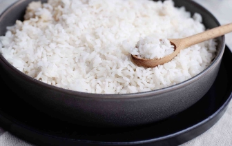 Врачи назвали два популярных продукта, медленно убивающих нас изнутри