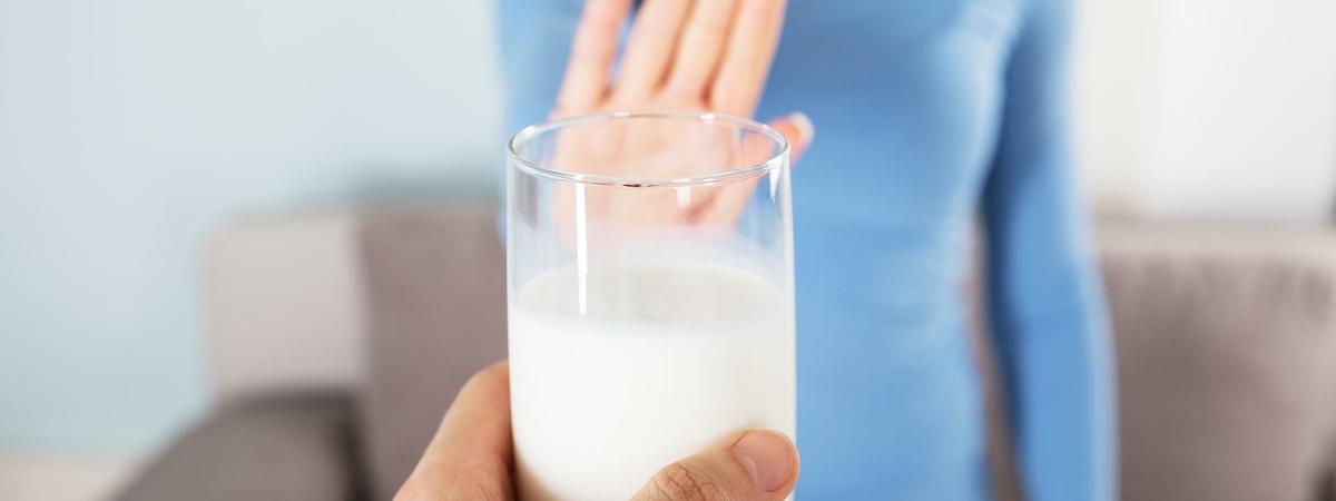 «Ядовитое» молоко вызывает рак? Эксперты рассказали, как выбрать качественный товар