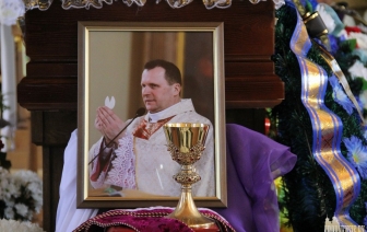 У Ваўкавыску памоляцца за кс. каноніка Алега Дуля ў першую гадавіну яго смерці