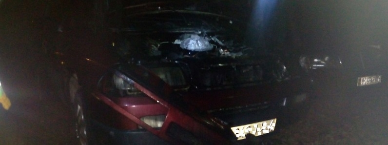В Волковыске в результате замыкания проводки загорелся автомобиль