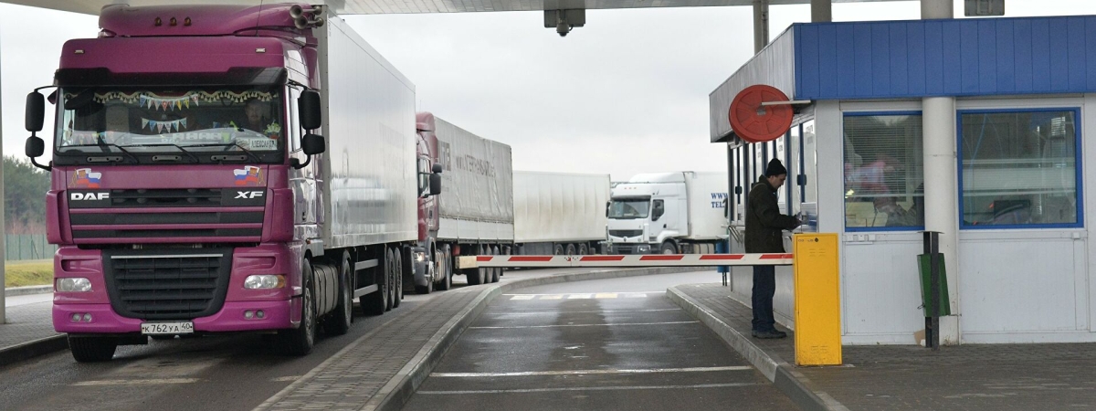 Латвия не впустила 152 фуры из Беларуси и России из-за санкций ЕС