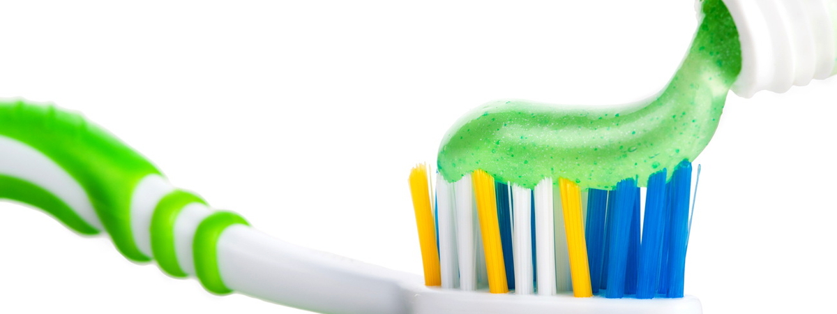 Скупой платит зубами: Окисление превращает остаток зубной пасты в тюбике в яд