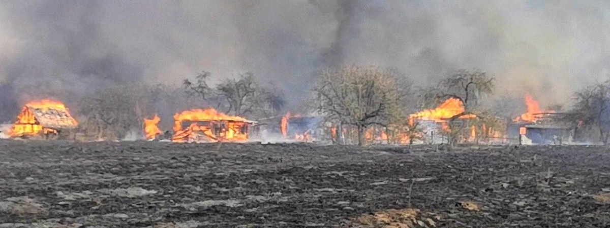 На пожаре в деревне под Щучином сгорело 20 домов