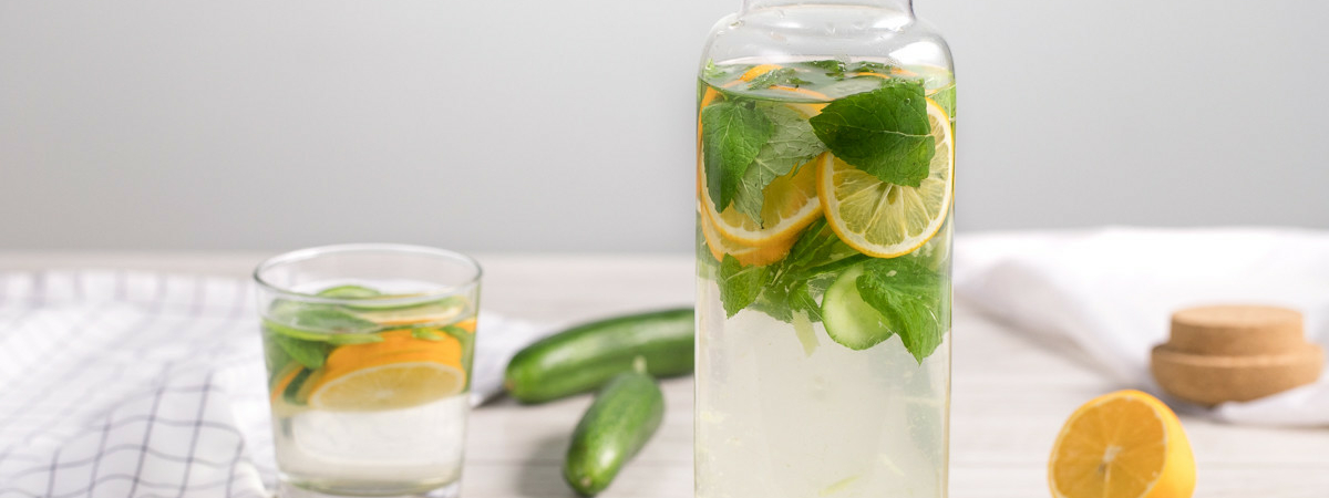 «Лимон и огурец – нет жира наконец»: С натуральным напитком худеют на 5 кг за 4 дня