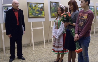 У Рыжскай ратушы прайшла выстава да 40-годдзя творчай дзейнасці Вячкі Целеша