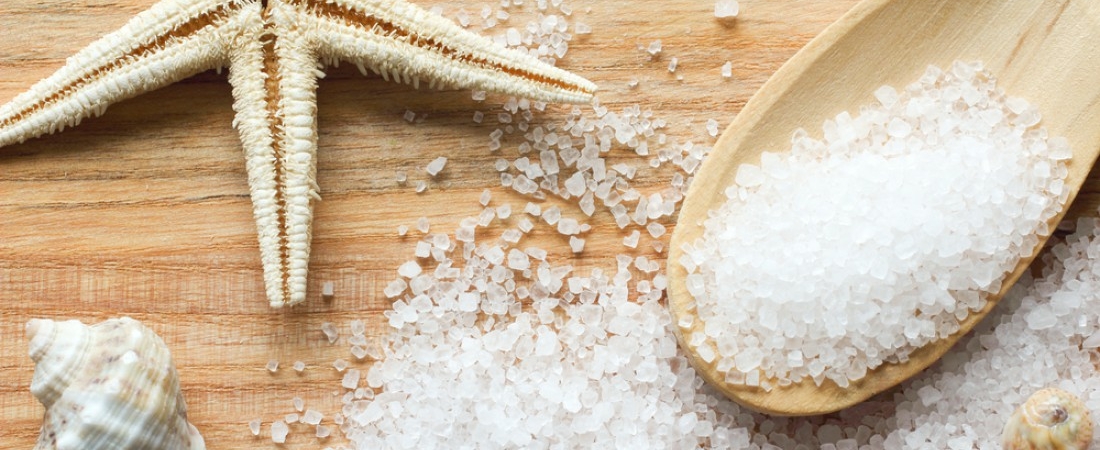 Увлажнить и уничтожить: Псориаз можно вылечить при помощи морской соли