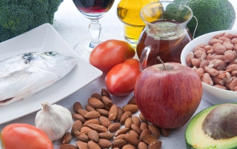 «Доступны каждому»: эти 8 продуктов прекрасно выводят холестерин из организма