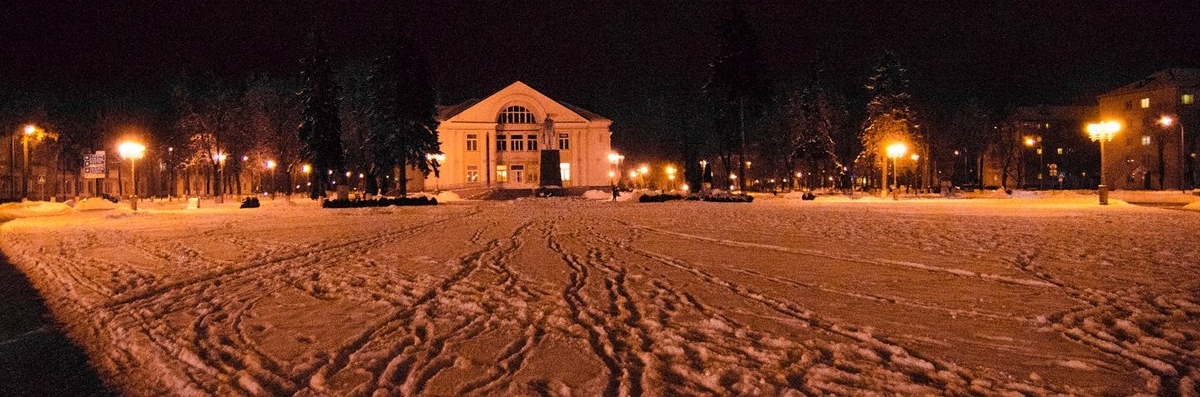Фота дня. Заснежаная плошча