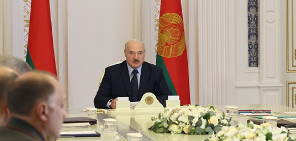 Лукашенко проводит совещание с сотрудниками силовых ведомств