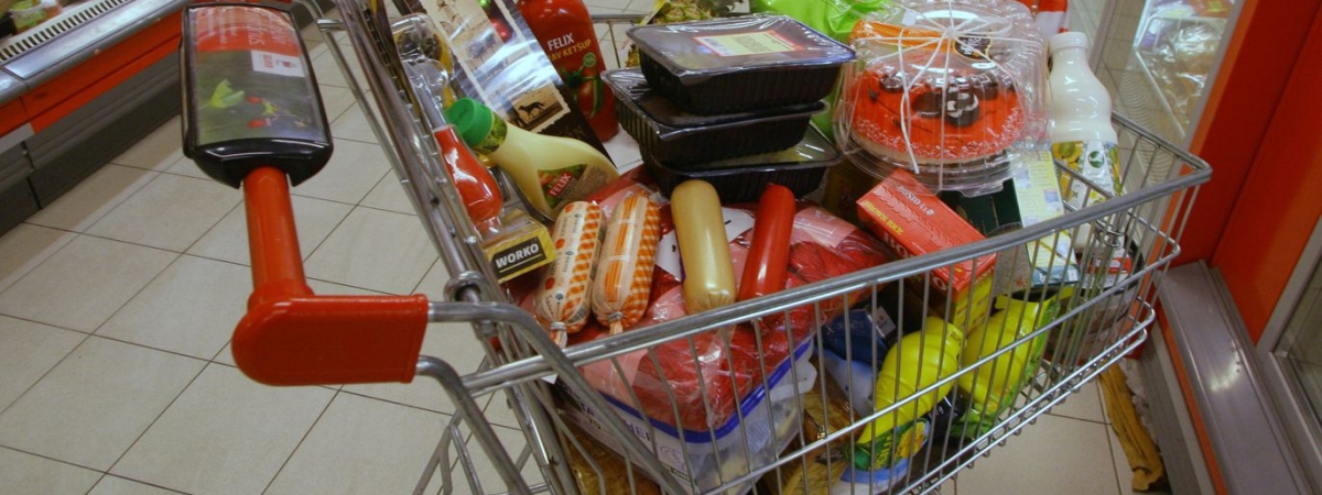 Рак и ожирение: топ-5 опасных дешевых продуктов