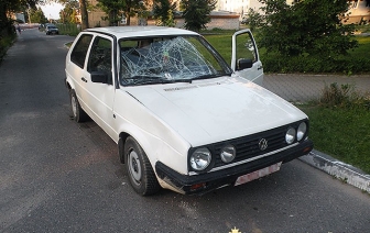 Под колесами Volkswagen Golf оказалась школьница