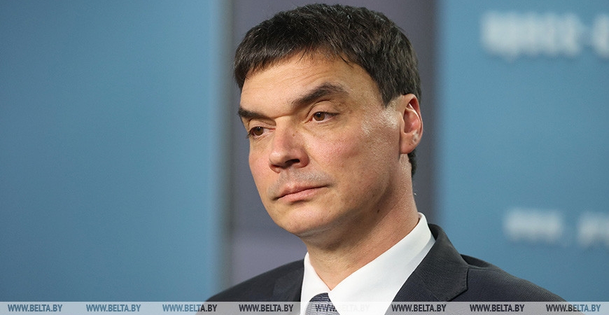 ИП хотят разрешить с 1 января 2021 года обращаться за админпроцедурами в любую налоговую