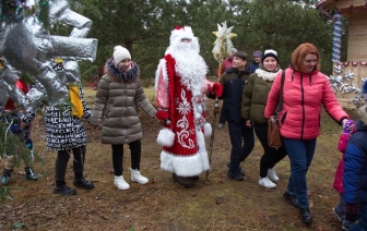 Прикоснулись к новогодней сказке