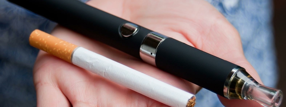 Электронные сигареты портят связки и вызывают хрипоту – исследование