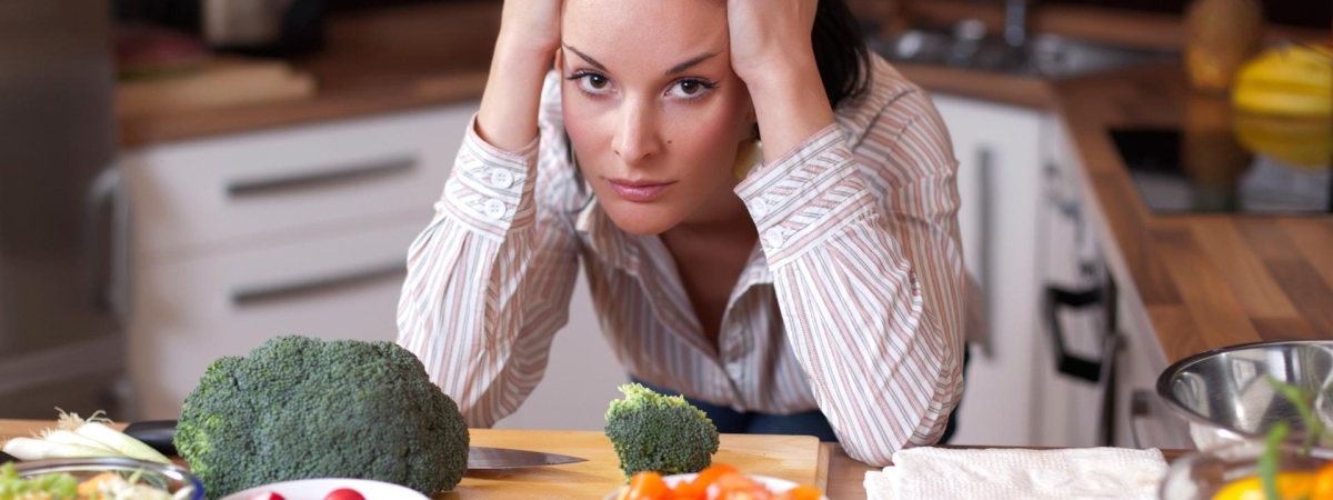 Вкусная сладость, быстрая старость: что нельзя есть после 30 лет