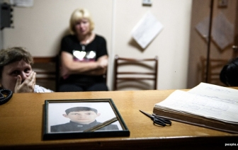 «Он не посмел бы не подписать протокол». Репортаж из Волковыска, где погиб директор музея