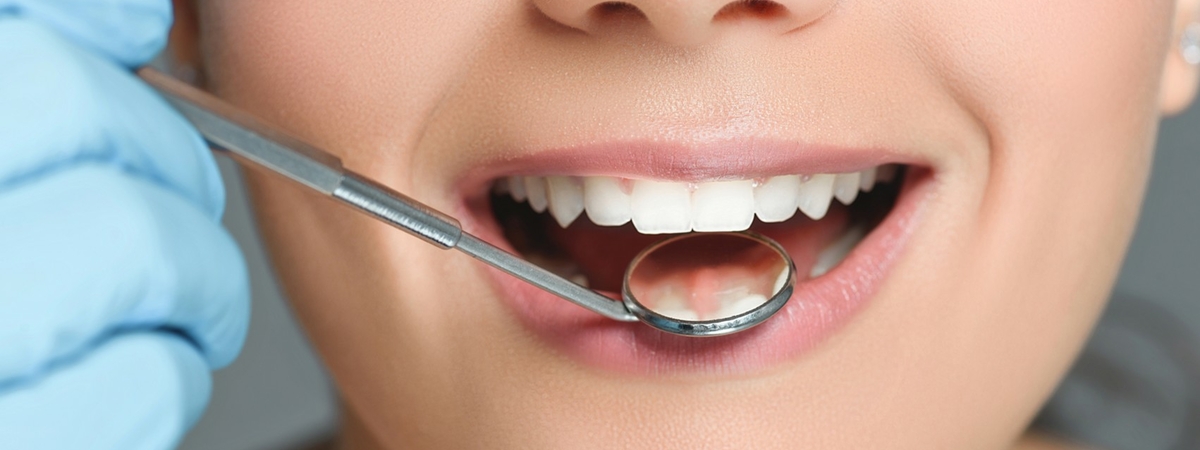 Стоматологи предупреждают, что фруктовые соки могут повредить вашим зубам